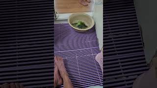 #목욕하는 앵무새#앵구의1분목욕#퀘이커목욕